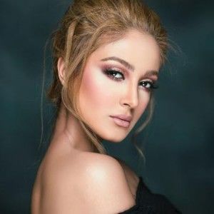 Meet your Posher, Eleanore